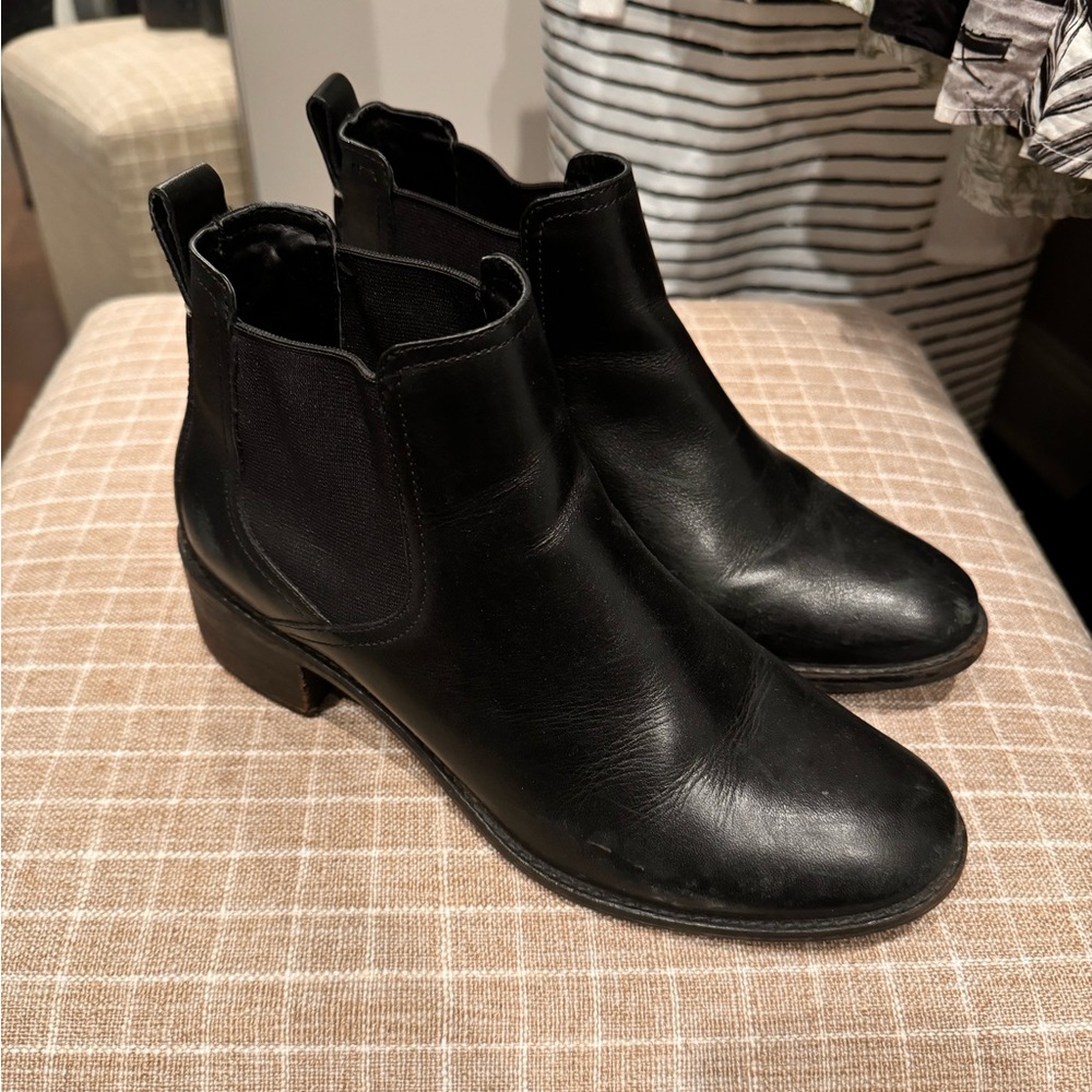 Women’s Cole Haan Chelsea boots